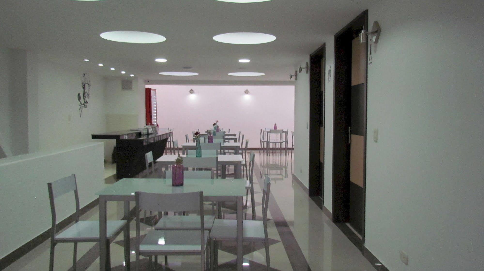 Expo Ferial 酒店